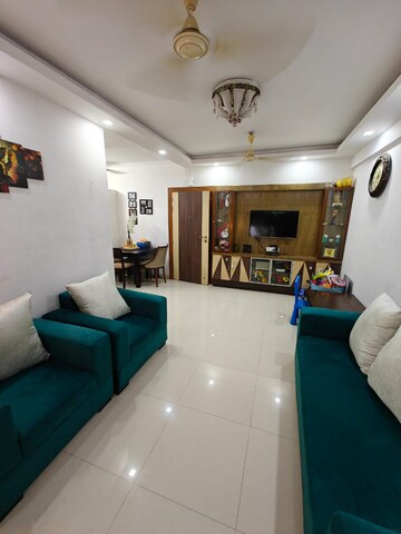 Master Bedroom in 2 BHK Apartment at Palash Towers, Andheri West – for Rent