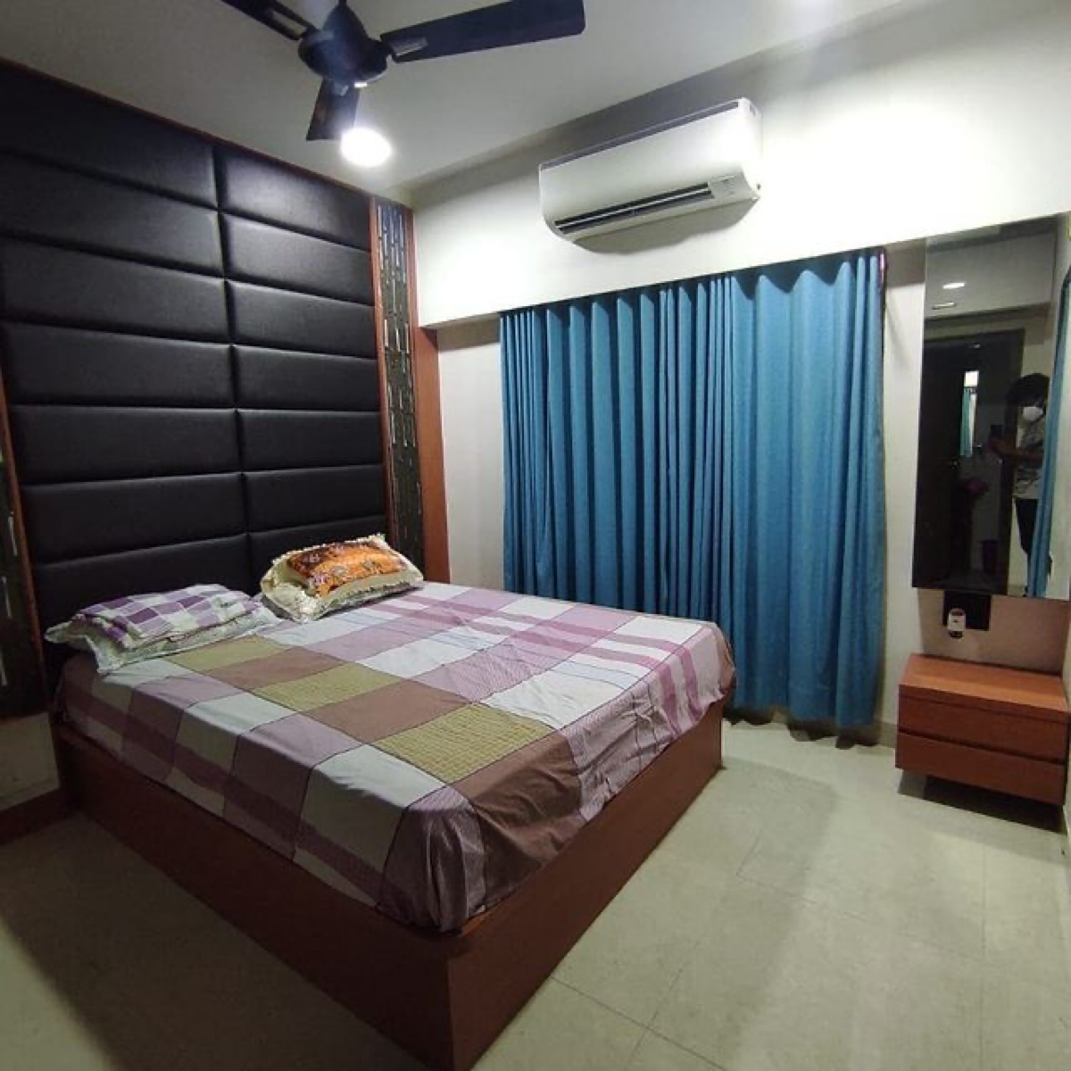 2 BHK Apartment For Sale in Anmol Tower