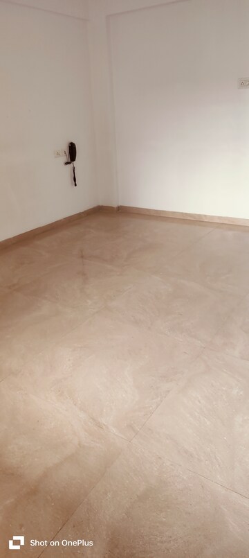 Room in 2 BHK Apartment at Venkatesh Graffiti, Keshav Nagar – for Rent
