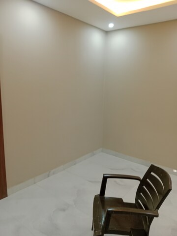 Furnished Amenities in 3 BHK Apartment at Ansals Sushant City – for Rent