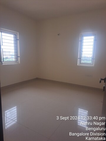 Room in 2 BHK Apartment at Jakkuru – for Sale