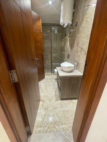  Shop For Sale in Tapasya 70 Grandwalk, Sector 70