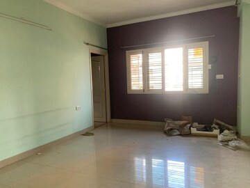 Room in 2 BHK Apartment at Royal Habitat, Hsr Layout – for Rent