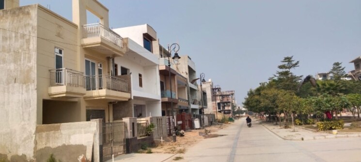 Exterior View, gaur-yamuna-city-7th-parkview  103 Sq.Yd. Plot In Gaur Yamuna City Greater Noida 8010100