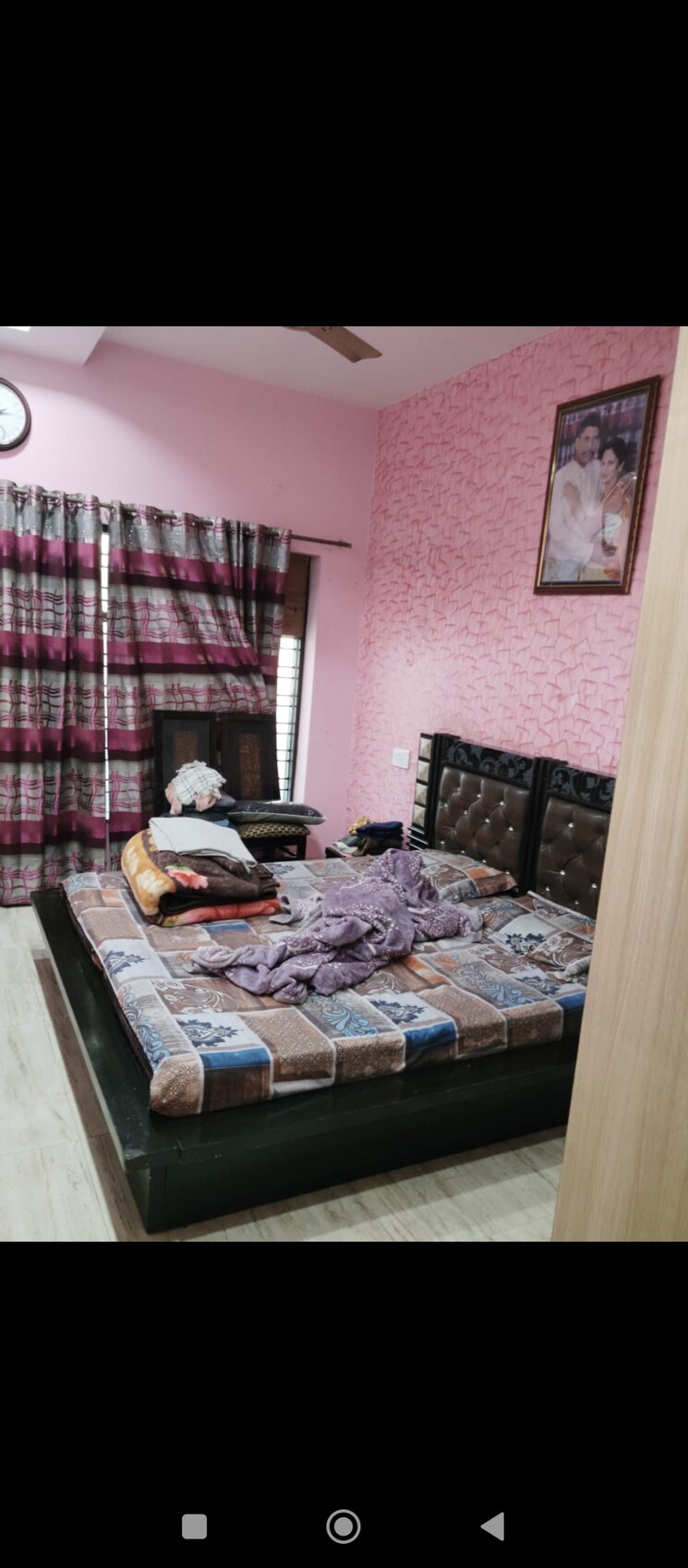 Bedroom, sector 12 6+ Bedroom 162 Sq.Mt. Independent House In Sector 12 Noida 8010162