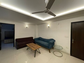 Living Room in 2 BHK Builder Floor at Ardee City, Sector 52 – for Rent