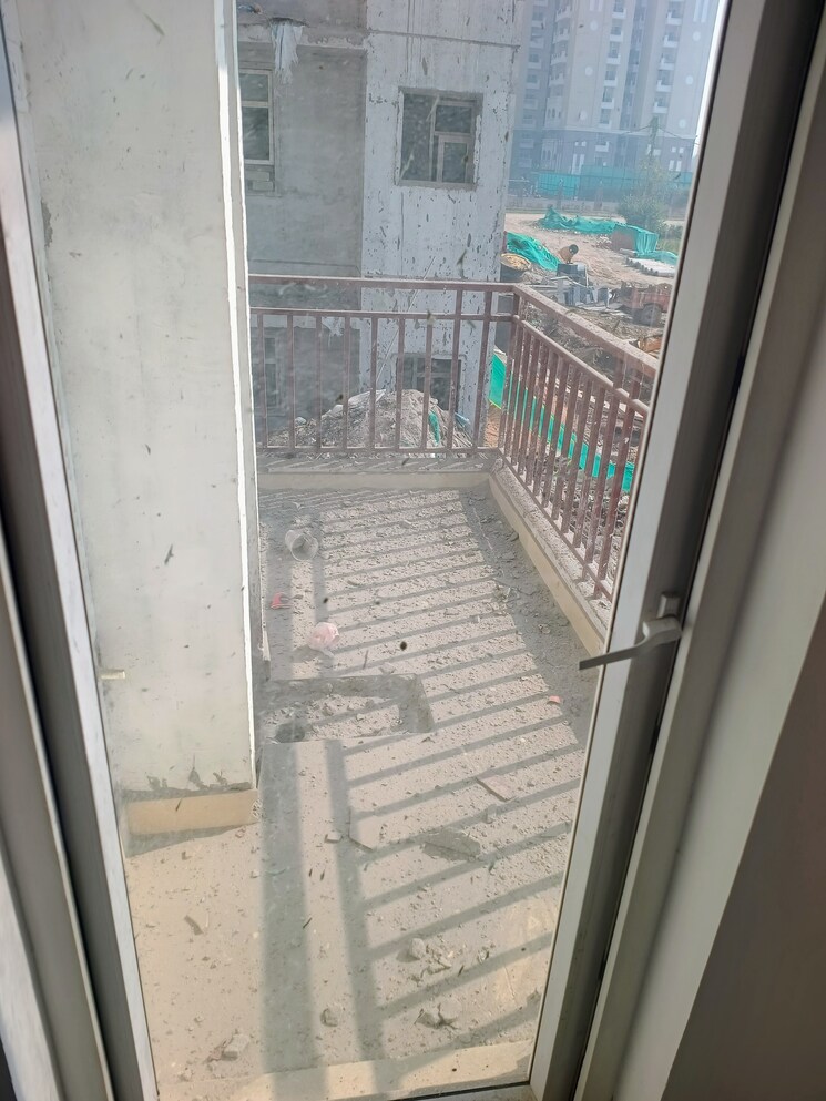 Balcony, earthcon-casa-grande-ii 2 Bedroom 1155 Sq.Ft. Apartment In Chi V Greater Noida Greater Noida 8010216