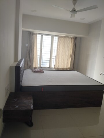 Bedroom in 2 BHK Apartment at Sukhada Apartment, Worli – for Rent