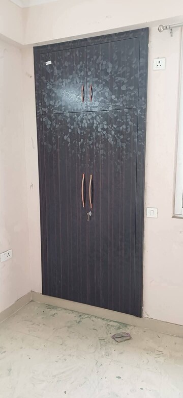 Furnished Amenities in 2 BHK Apartment at Supertech Ecovillage II, Sector 16b Greater Noida – for Sale