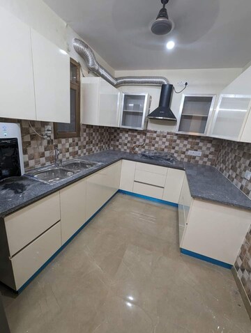 Kitchen in 3 BHK Builder Floor at Ansal Sushant Lok I, Sector 43 – for Rent