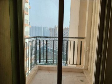 Room in 4 BHK Apartment at Nirala Aspire, Sector 16 Greater Noida – for Sale