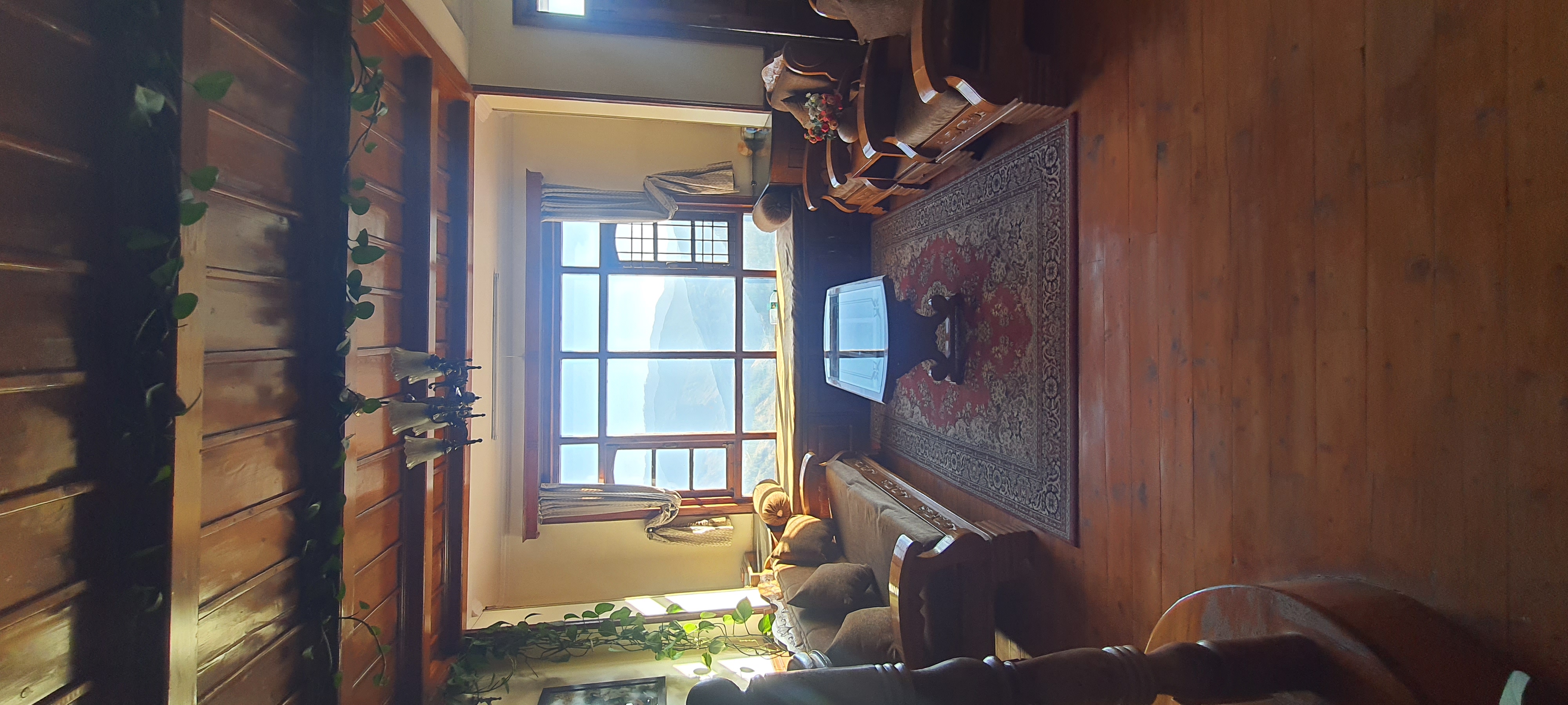 6+ BHK Independent House For Sale in Theog