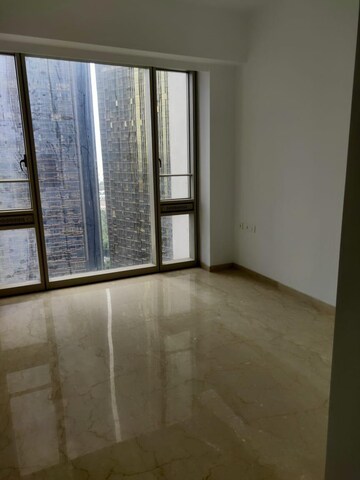 Room in 3 BHK Apartment at Lodha Kiara, Worli – for Rent