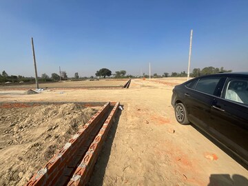 Plot Area in  Plot at Gomati Nagar – for Sale