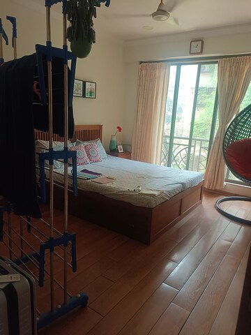 Bedroom in 2 BHK Apartment at Mahim West – for Sale