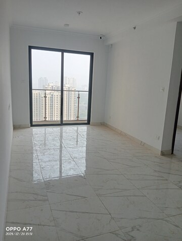 Room in 2 BHK Apartment at Risland The Icon, Dhokali – for Rent