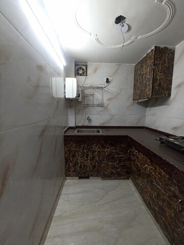 Bedroom in 1.5 BHK Apartment at Paschim Vihar – for Rent