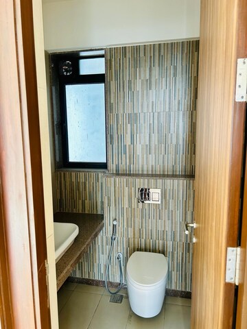 Furnished Amenities in 3 BHK Apartment at Shapoorji Pallonji Vicinia, Powai – for Rent