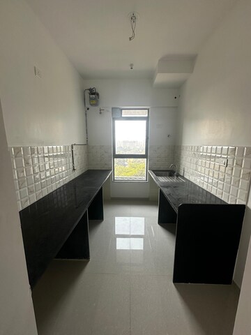 Master Bedroom in 2 BHK Apartment at Kalpataru Immensa, Kolshet Road – for Rent