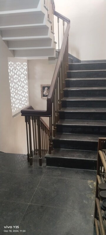 Staircase in 2.5 BHK Independent House at Gomti Nagar – for Rent