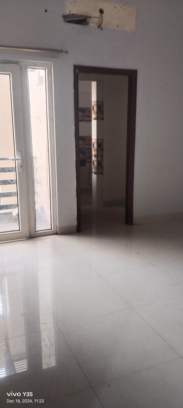Building Lobby in 2.5 BHK Independent House at Gomti Nagar – for Rent