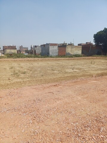  Plot For Sale in Bhopani Village
