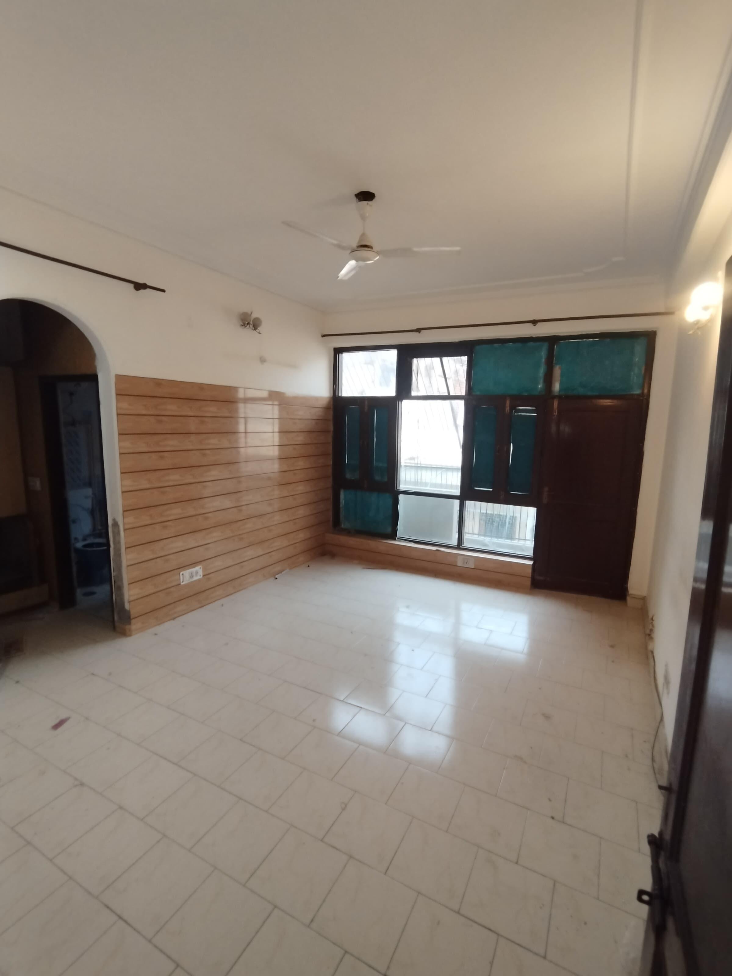 6 BHK Independent House For Sale in Sector 12