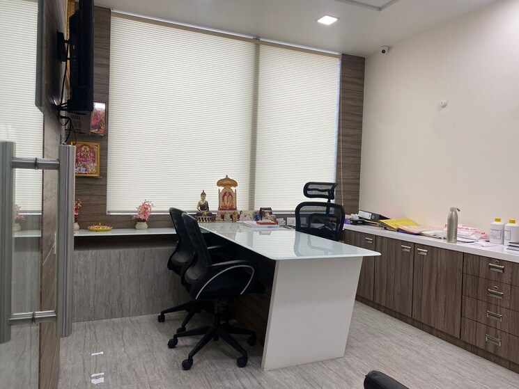 Other, one-platinum Commercial Office Space 1350 Sq.Ft. In Cbd Belapur Sector 15 Navi Mumbai 8010745