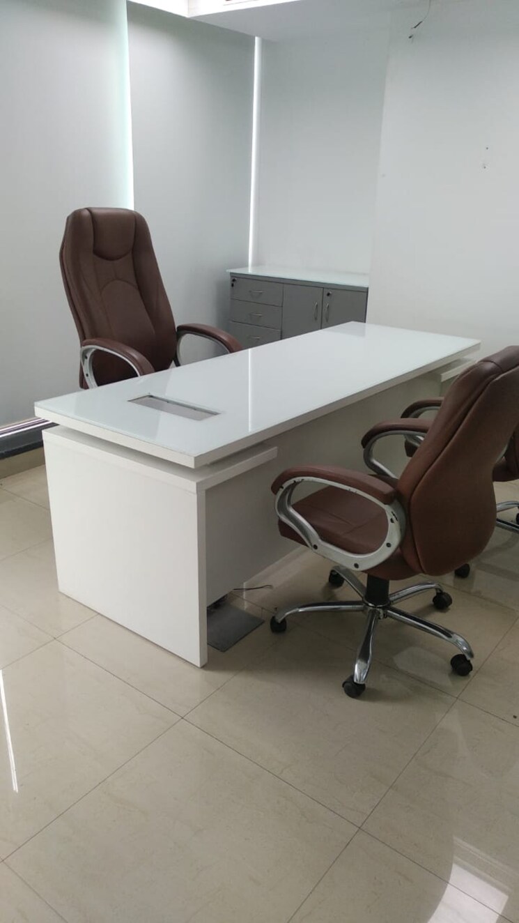 Team Area, shelton-cubix Commercial Office Space 1693 Sq.Ft. In Cbd Belapur Sector 15 Navi Mumbai 8010796