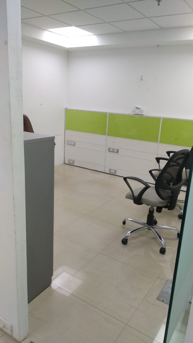 Team Area, shelton-cubix Commercial Office Space 1693 Sq.Ft. In Cbd Belapur Sector 15 Navi Mumbai 8010796
