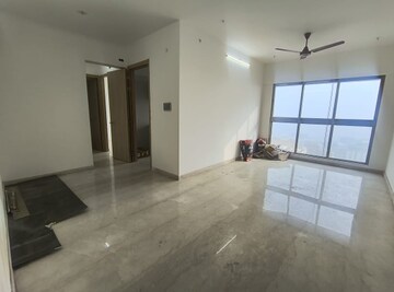 Room in 2 BHK Apartment at Rajesh Raj Infinia, Malad West – for Rent