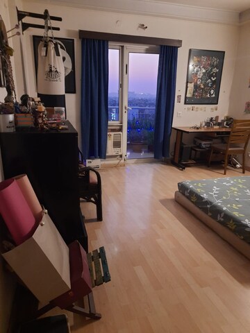 Living Room in 3 BHK Builder Floor at Unitech South City II, Sector 50 – for Rent