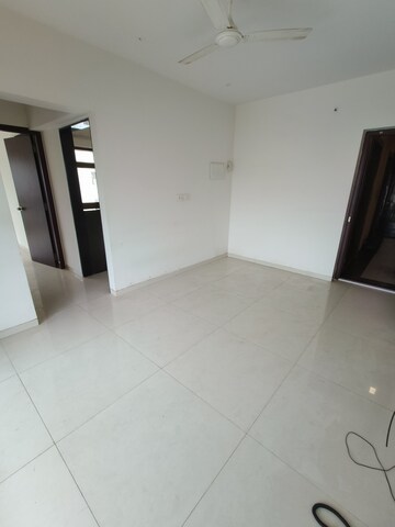 Room in 5 BHK Apartment at Lodha New Cuffe Parade, Wadala – for Sale