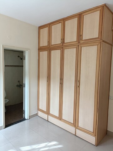 Room in 3 BHK Apartment at Jalahalli – for Sale
