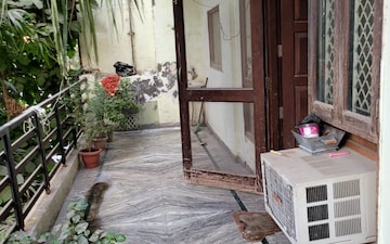 6 BHK Independent House For Sale in Sector 12