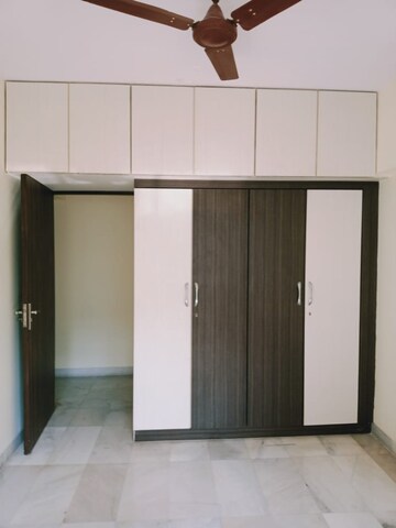 2.5 BHK Apartment For Rent in Shanti Tower, Andheri West