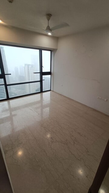 Room in 4 BHK Apartment at Lodha Marquise, Worli – for Rent