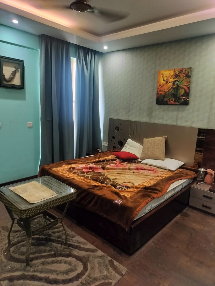 Bedroom, jaypee-greens-kalypso-court 4 Bedroom 3700 Sq.Ft. Apartment In Sector 128 Noida 8011315