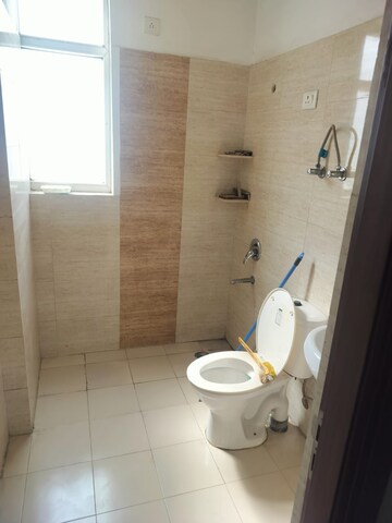 Bathroom in 4 BHK Apartment at Jaypee Greens Kalypso Court, Sector 128 – for Rent