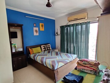 Bedroom in 3 BHK Apartment at Summit Apartment, Goregaon East – for Sale