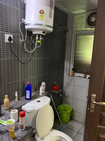 Master Bedroom in 3 BHK Apartment at Jaypee Greens Kalypso Court, Sector 128 – for Sale