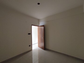 Room in 2 BHK Apartment at Banaswadi – for Sale