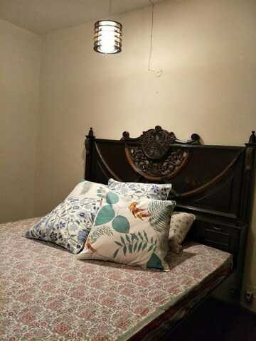 Bedroom in 4 BHK Apartment at Jaypee Greens Kalypso Court, Sector 128 – for Sale