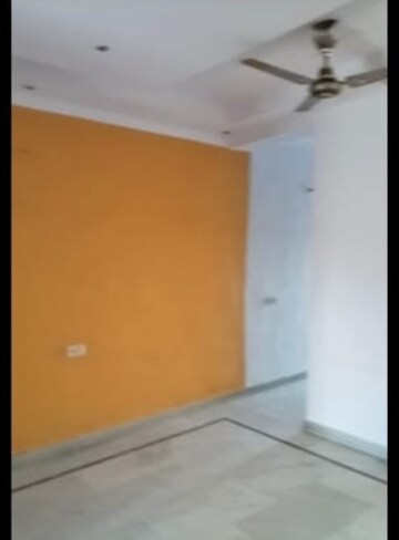 2 BHK Builder Floor For Rent in Nirman Vihar