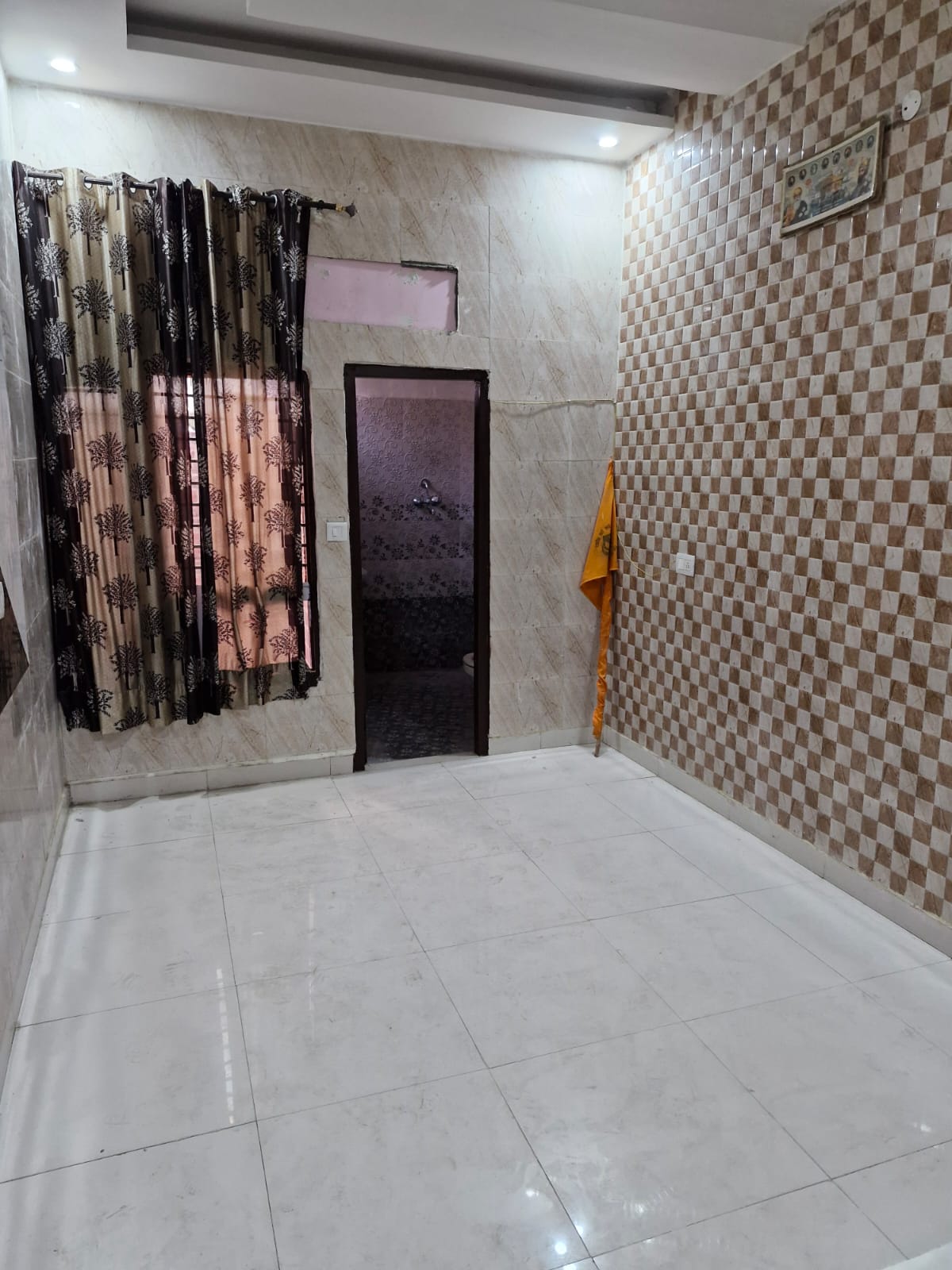 Rental 1 Bedroom 250 Sq.Ft. Apartment in Laxmi Apartment Dahisar ...