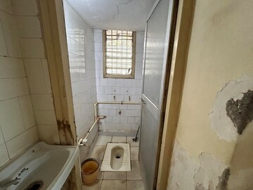 Attached Bathroom in 1 BHK Apartment at Sadguru CHS Dahisar East, Dahisar East – for Rent