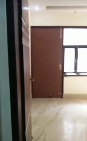 Room in 2 BHK Builder Floor at Nirman Vihar – for Rent