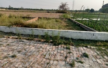 Plot For Sale in Bakhshi Ka Talab