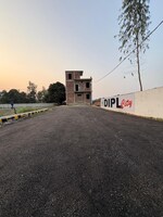 1025 Sq.Ft. Plot in Gosainganj