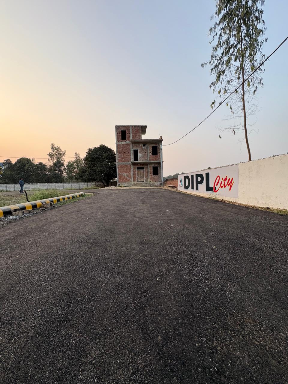 Plot For Sale in Gosainganj